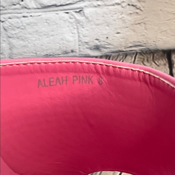 *Azalea Wang Aleah Embellished heeled Sandals in pink rhinestone - Picture 13 of 13